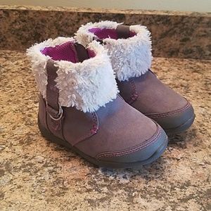 Girls winter boots sz 6 Toddler